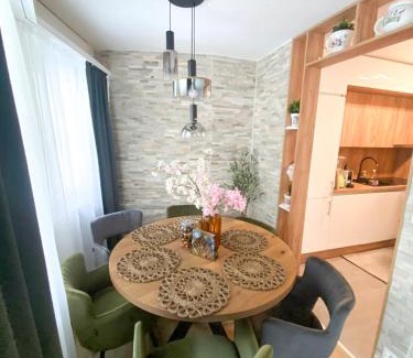 Leukerbad Apartment | Appartement moderne et spacieux avec 2 belles terrasses vu sur montagne