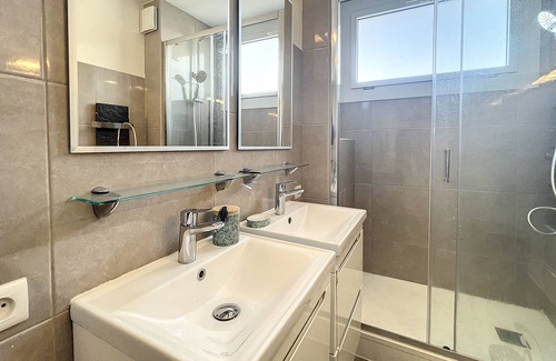 Moulin a Vent Apartment | Appartement Moulin à Vent 8 Personnes