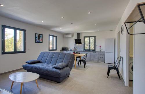 Bedoin Apartment | Appartement neuf Bédoin - Les Cinglés du Mont Ventoux