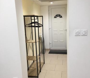 Meze Apartment | Appartement proche du port