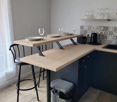 Jouvence Apartment | Appartement rénové près république