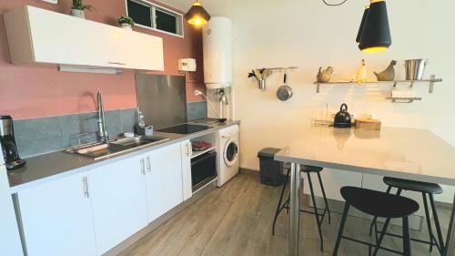 Boucan Canot Apartment | Appartement Le Letchi Saint Gilles Boucan Canot 300 m de la plage