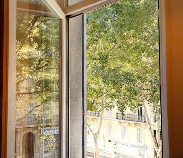 Saint-Lambert Apartment | Appartement refait à neuf entre plage et vieux port