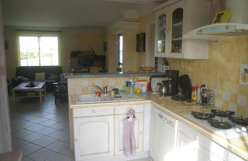 Sete Apartment | Appartement Saisonnier 1 Étage Dans Petite Résidence Avec Jardin
