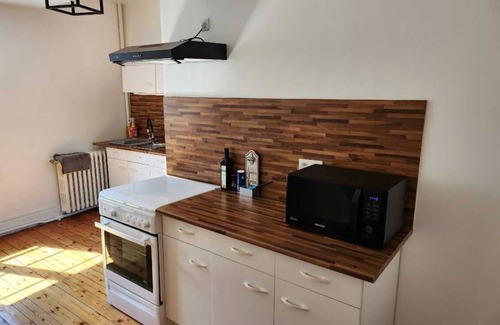 Cour-Cheverny Apartment | Appartement Situé en Plein Bourg de Cour-cheverny