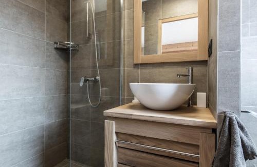 Les Gets Apartment | Appartement Souplex Chaleureux aux Gets - 4 pers, 2 Ch. en Suite, proche du Centre et des Pistes - FR-1-598-170