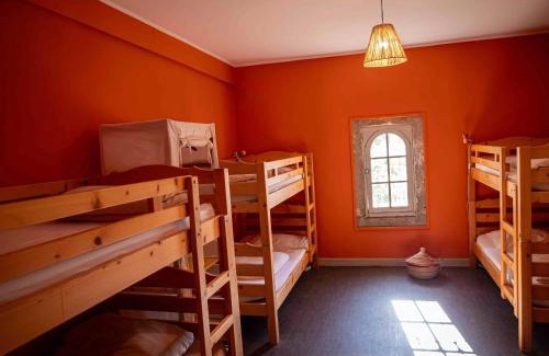 Laure-Minervois Apartment | Appartement spacieux à Laure-Minervois avec piscine