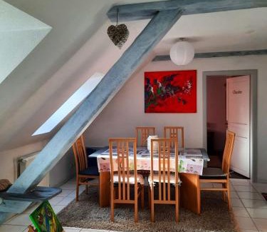 Ingersheim Apartment | Appartement spacieux à Ingersheim avec vue sur jardin, 100 m²