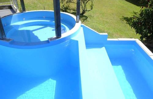 Lamentin Apartment | Appartement spacieux à Lamentin + piscine et jacuzzi.