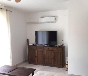 Sainte-Luce Apartment | Appartement spacieux a Sainte Luce avec piscine privee 100 m²