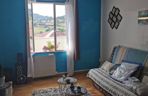 Cours la Ville Apartment | Appartement T2 au Calme Avec Belle vue sur la Vallée - La Fregate