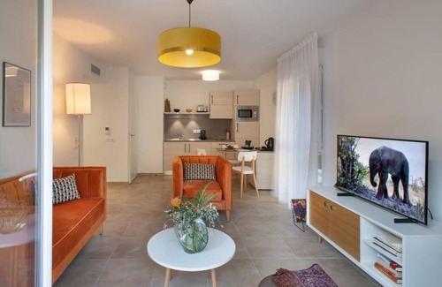 Ales Apartment | Appartement T2 avec une chambre séparée