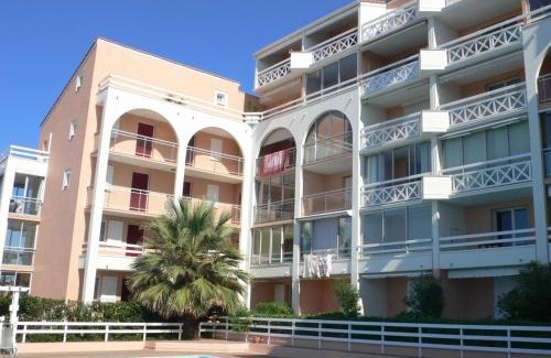 Sete Apartment | Appartement T2 cabine avec terrasse et parking sécurisé à Sète - FR-1-338-402