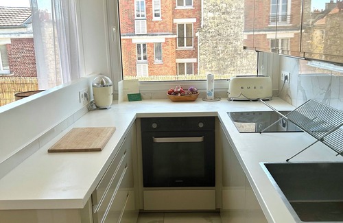 Porte de Saint-Cloud Apartment | Appartement T2 Refait à Neuf Lumineux et Paisible Dans le Quartier Dauteuil