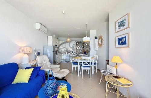 Cavaliere Beach Apartment | Appartement T2 vue mer, pieds dans l'eau avec accès direct à la plage de Cavalière - LE LAVANDOU