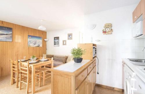 Saint-Lary-Soulan Apartment | Appartement T3 6 pers. à St-Lary Soulan - Proche télécabine et thermes, avec jardin et parking privé - FR-1-296-125