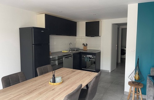 Martigues Apartment | Appartement T3 au RDC dans résidence sécurisé avec terrasse et barbecue