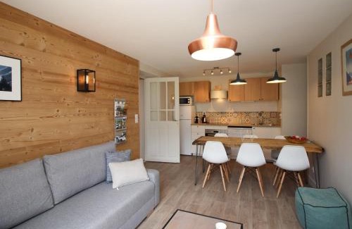 Mont-Dore Apartment | Appartement T3 avec Jardin Privatif et WIFI à Mont-Dore, Rénové, Parking et Garage Inclus - FR-1-608-37