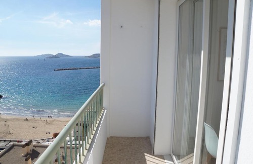 Le Pharo Apartment | Appartement T3 Pharo - Vue panoramique sur Notre Dame et la plage des Catalans