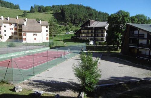 Gresse-en-Vercors Apartment | Appartement tennis randonnées - Gresse en Vercors - Résidence les Centaures