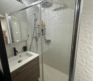 Fayence Apartment | Appartement tout équipé au cœur du village