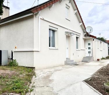 Sevran Apartment | Appartement tout confort Wifi rapide RER B