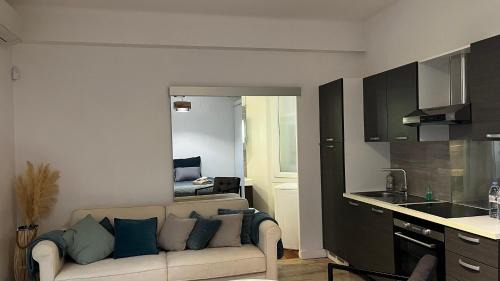 Prado - Republique Apartment | Appartment Cannes City Centre