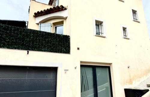 La Croix des Gardes Apartment | Appartment Jacuzzi in Cannes