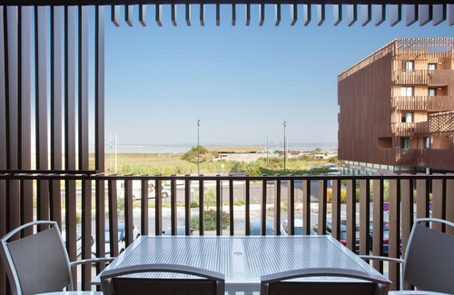 Sete Condo | Apparts Communicants Rénovés 5 Minutes de la Plage