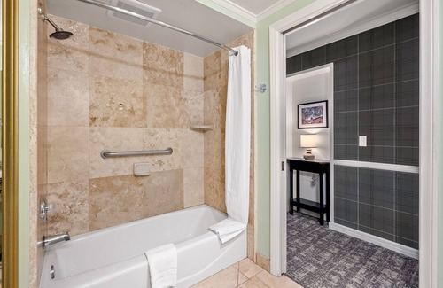 San Luis Obispo Hotel | Apple Farm