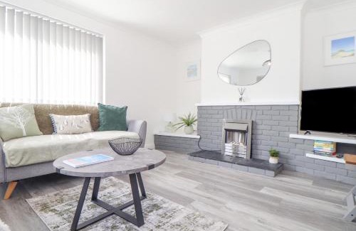 Lanner House | Apple Tree Bungalow