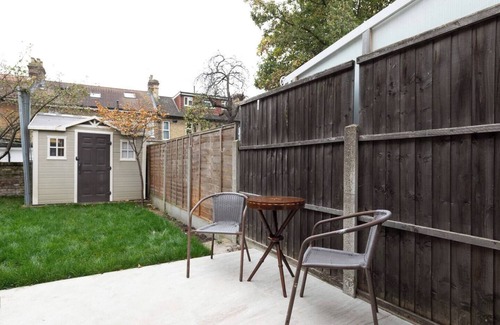 Valentines Apartment | Apple Tree House London 2