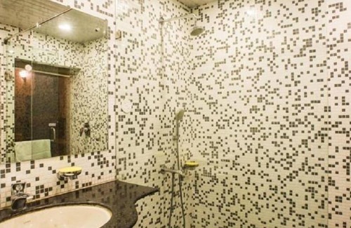 Mohal Hotel | Apple Valley Resort