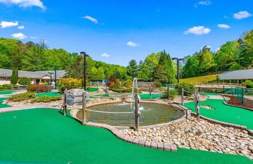 Lake Lure Hotel | Apple Valley Treetop Villa