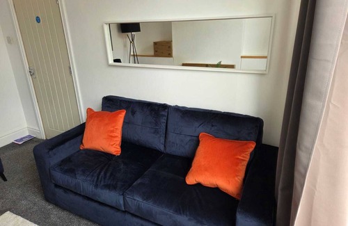 Thorpe Satchville House | Approval City House Leicester 5 Bed 2 Bath Welford Road Stadium