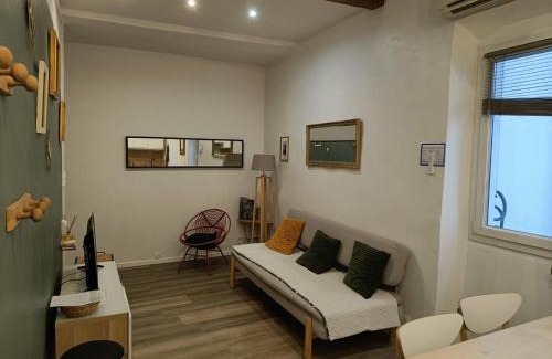 Noailles Apartment | Appt 2 chambres au centre ville 4è