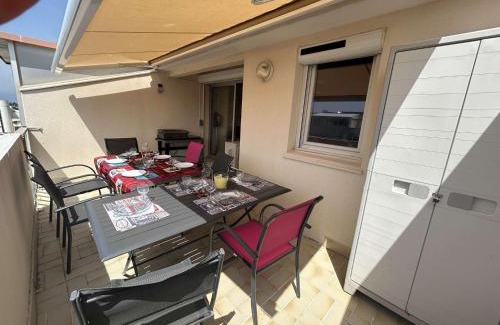 Le Grau-Du-Roi Apartment | Appt 2 pièces climatisé pour 4 pers, Le Grau-du-Roi - FR-1-250-314