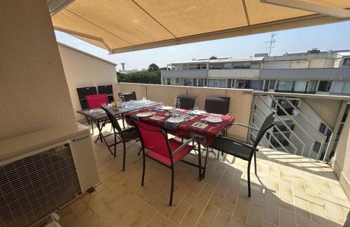 Le Grau-Du-Roi Apartment | Appt 2 pièces climatisé pour 4 pers, Le Grau-du-Roi - FR-1-250-314