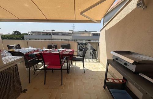 Le Grau-Du-Roi Apartment | Appt 2 pièces climatisé pour 4 pers, Le Grau-du-Roi - FR-1-250-314