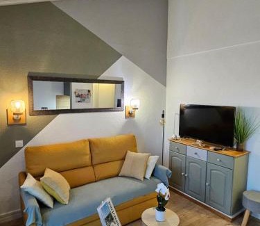 Bourgenay Apartment | Appt avec vue panoramique sur le lac à Port Bourgenay