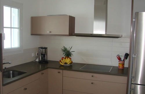 Pointe du Bout Apartment | APPT COMFORT OVERHANGING VIEW OF THE CARIBBEAN SEA BEACHES 150m