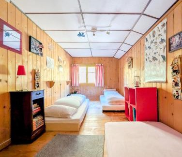 Ormont-Dessous Apartment | Appt dans chalet en pleine nature aux Mosses