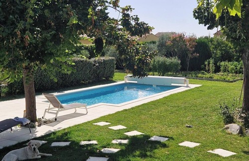 Greoux-les-Bains Apartment | Appt F2 - 22 m2 dans parc arboré au bord du Verdon piscine petanque