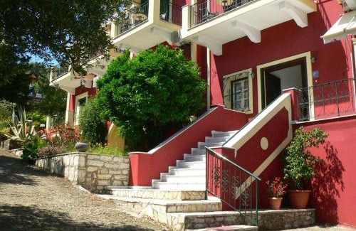 Apraos House | Apraos Bay Hotel In Kalamaki Beach- a peaceful area with great sea view