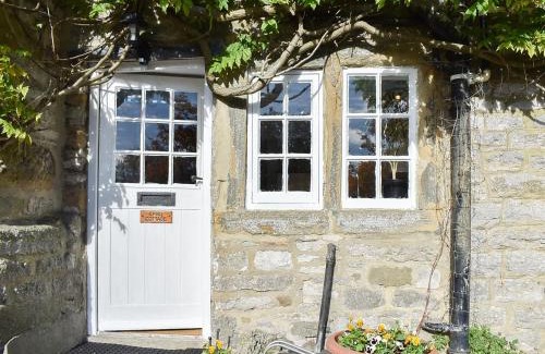 Youlgreave House | April Cottage
