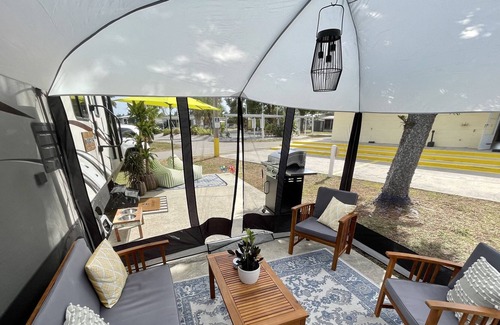 Iona Resort | April special rates! Cozy home w/ pool minutes from beaches, shopping & dining!