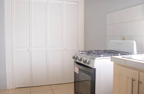 Saint John Parish Apartment | Apt 2 Stylish 2 bed cosy and comfortable