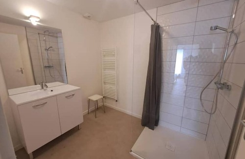 Bartres Apartment | Apt Indépendant et Lumineux