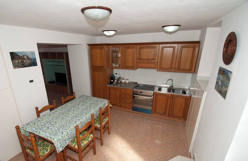 Manarola Apartment | Apt La Vela by Arbaspàa, with sea view terrace in Manarola