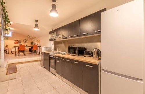 Noailles Apartment | Apt near Gare Saint-Charles - Cours Julien